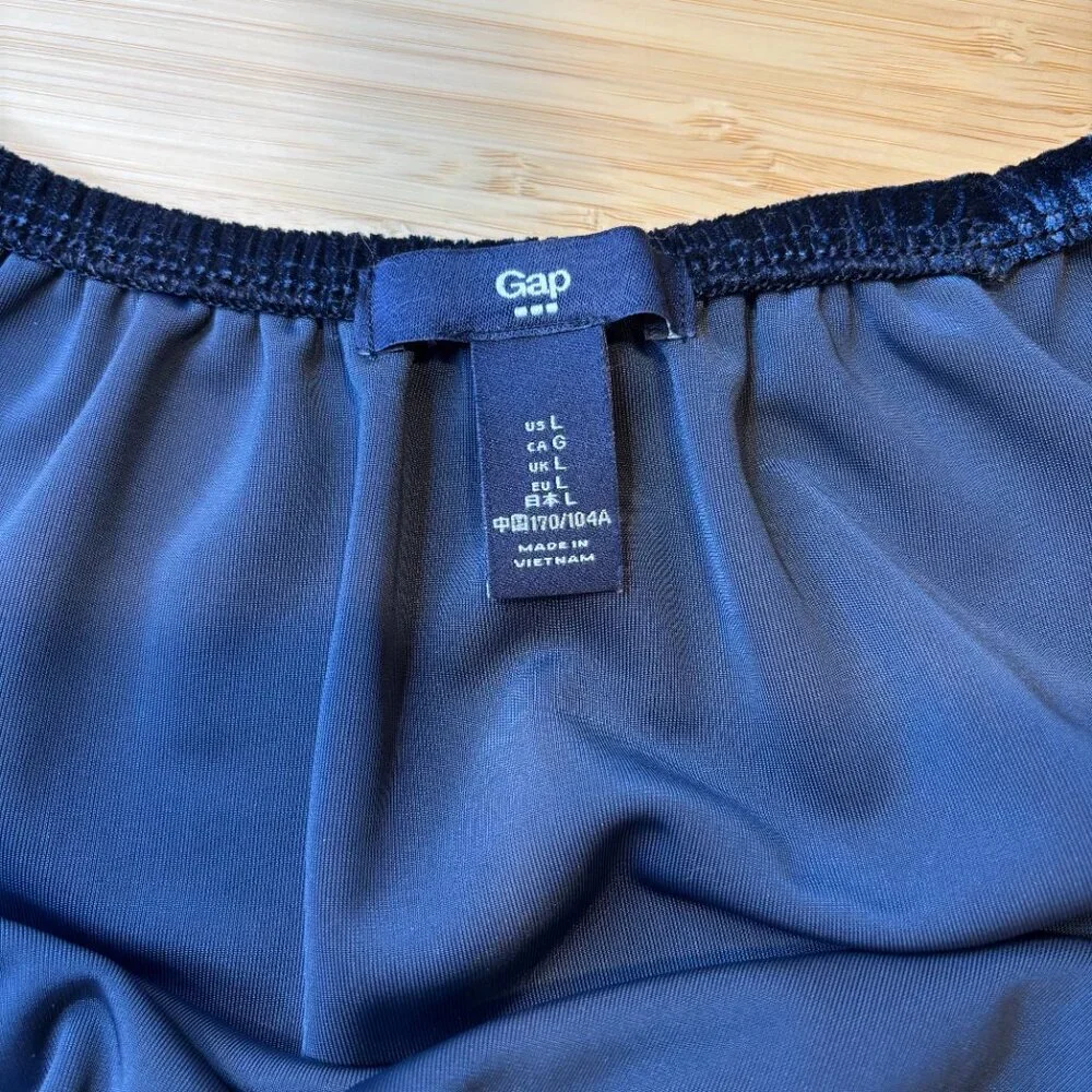 GAP Blue Velvet Short Sleeve Top Blouse Women’s Size Large - Picture 7 of 9